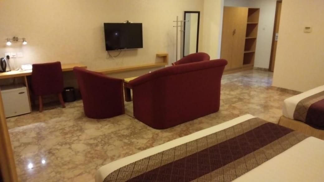 Al Reef Hotel マスカット エクステリア 写真