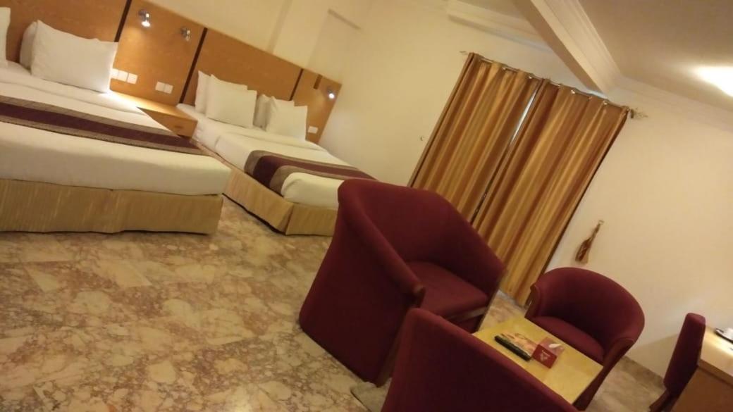Al Reef Hotel マスカット エクステリア 写真