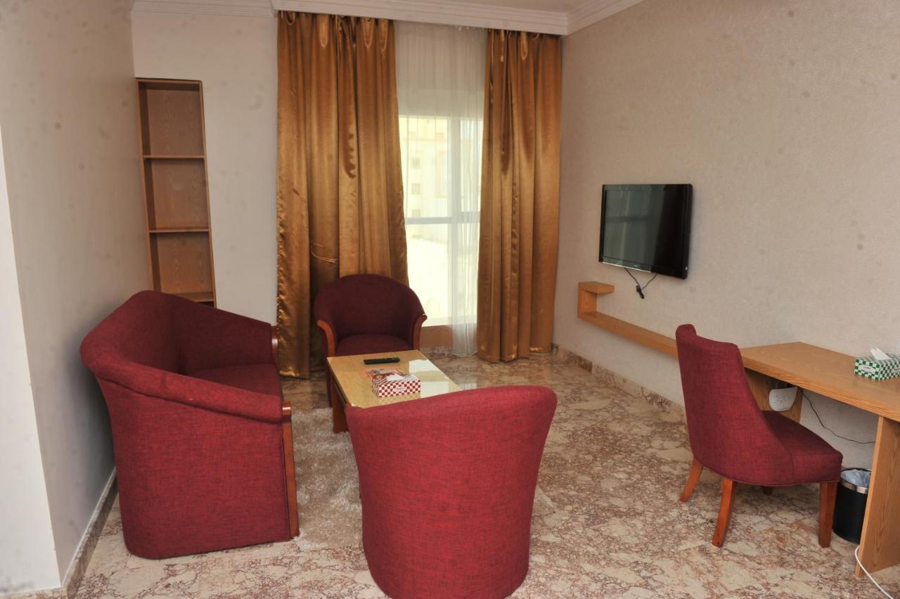 Al Reef Hotel マスカット エクステリア 写真